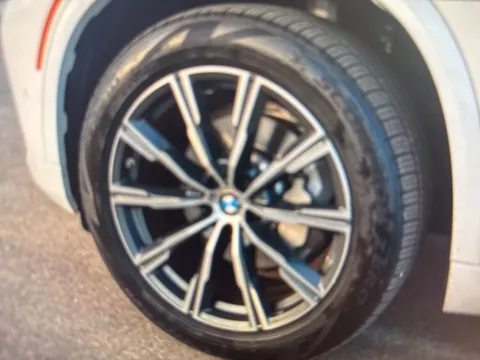 More photos of 2023 BMW X5 xDrive40i at Zeigler Chrysler Dodge Jeep Ram of Grandville, MI