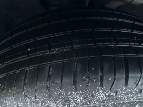 More photos of 2023 Jeep Grand Cherokee Limited at Zeigler Chrysler Dodge Jeep Ram of Grandville, MI