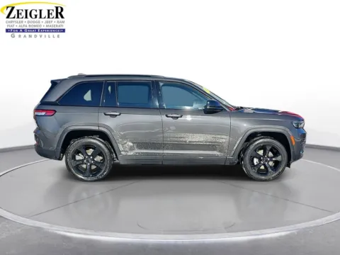 More photos of 2023 Jeep Grand Cherokee Altitude at Zeigler Chrysler Dodge Jeep Ram of Grandville, MI