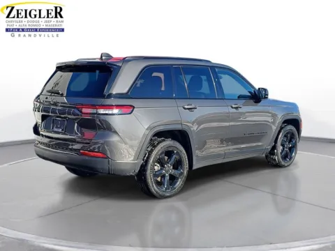 More photos of 2023 Jeep Grand Cherokee Altitude at Zeigler Chrysler Dodge Jeep Ram of Grandville, MI