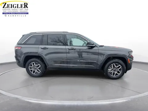 More photos of 2022 Jeep Grand Cherokee Limited at Zeigler Chrysler Dodge Jeep Ram of Grandville, MI