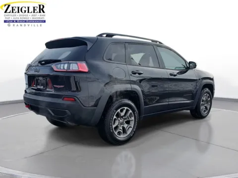 More photos of 2022 Jeep Cherokee Trailhawk at Zeigler Chrysler Dodge Jeep Ram of Grandville, MI