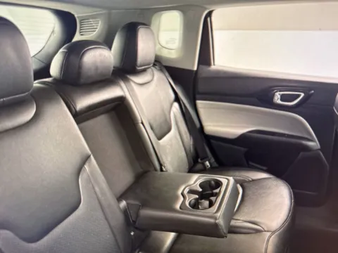 More photos of 2022 Jeep Compass Limited at Zeigler Chrysler Dodge Jeep Ram of Grandville, MI