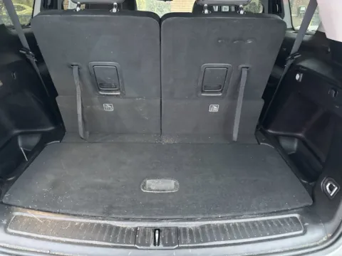 More photos of 2022 Jeep Grand Cherokee L Limited at Zeigler Chrysler Dodge Jeep Ram of Grandville, MI