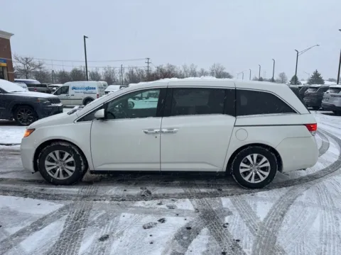White 2016 Honda Odyssey EX-L for sale in Grandville, MI