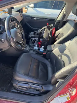 More photos of 2016 Volkswagen Jetta 1.8T SEL at Zeigler Chrysler Dodge Jeep Ram of Grandville, MI