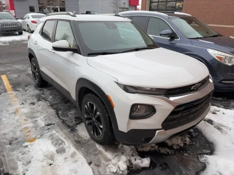 White 2021 Chevrolet TrailBlazer LT for sale in Grandville, MI