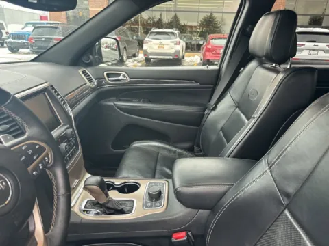 More photos of 2017 Jeep Grand Cherokee Overland at Zeigler Chrysler Dodge Jeep Ram of Grandville, MI