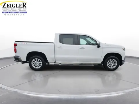 More photos of 2020 Chevrolet Silverado 1500 LT at Zeigler Chrysler Dodge Jeep Ram of Grandville, MI