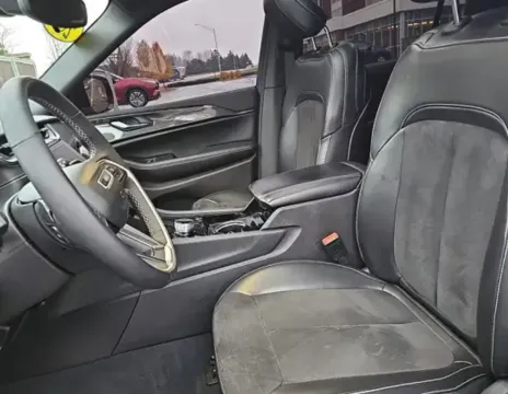 Another view of 2023 Jeep Grand Cherokee L Altitude for sale in Grandville, MI at Zeigler Chrysler Dodge Jeep Ram of Grandville