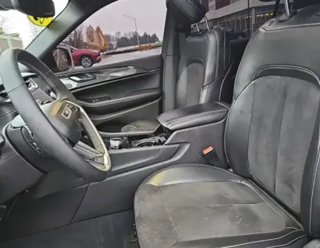 Another view of 2023 Jeep Grand Cherokee L Altitude for sale in Grandville, MI at Zeigler Chrysler Dodge Jeep Ram of Grandville