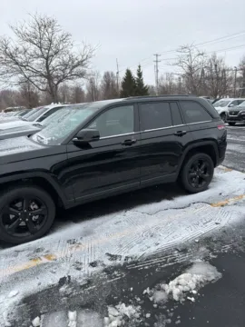 Photos of 2022 Jeep Grand Cherokee Altitude for sale in Grandville, MI at Zeigler Chrysler Dodge Jeep Ram of Grandville