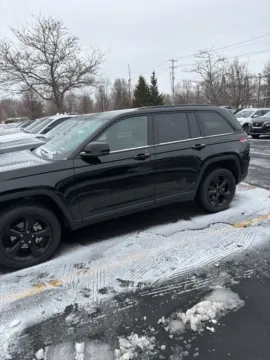 Photos of 2022 Jeep Grand Cherokee Altitude for sale in Grandville, MI at Zeigler Chrysler Dodge Jeep Ram of Grandville