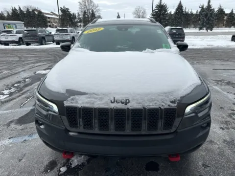 Gray 2022 Jeep Cherokee Trailhawk for sale in Grandville, MI