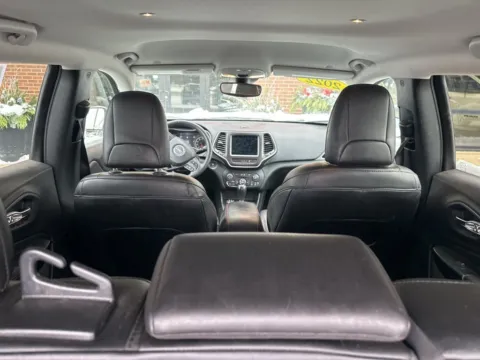 More photos of 2022 Jeep Cherokee Trailhawk at Zeigler Chrysler Dodge Jeep Ram of Grandville, MI