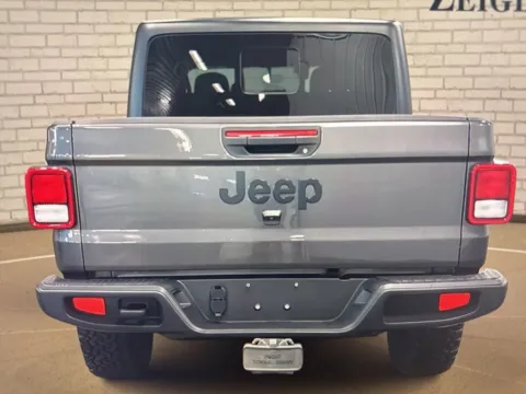 More photos of 2022 Jeep Gladiator High Altitude at Zeigler Chrysler Dodge Jeep Ram of Grandville, MI