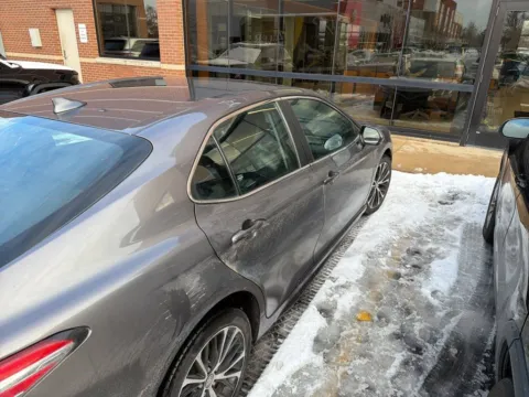 More photos of 2020 Toyota Camry SE at Zeigler Chrysler Dodge Jeep Ram of Grandville, MI