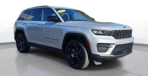 Photos of 2023 Jeep Grand Cherokee Altitude for sale in Grandville, MI at Zeigler Chrysler Dodge Jeep Ram of Grandville