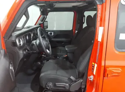 More photos of 2022 Jeep Wrangler Unlimited Sahara at Zeigler Chrysler Dodge Jeep Ram of Grandville, MI