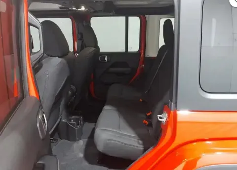 More photos of 2022 Jeep Wrangler Unlimited Sahara at Zeigler Chrysler Dodge Jeep Ram of Grandville, MI