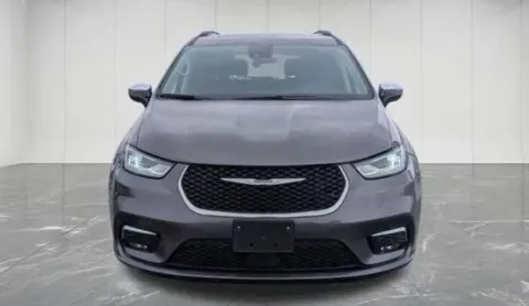 More photos of 2023 Chrysler Pacifica Limited at Zeigler Chrysler Dodge Jeep Ram of Grandville, MI