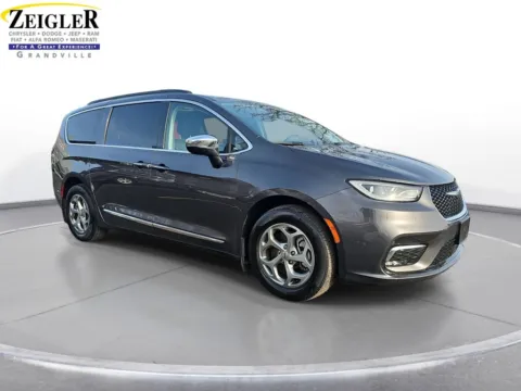 Another view of 2023 Chrysler Pacifica Limited for sale in Grandville, MI at Zeigler Chrysler Dodge Jeep Ram of Grandville