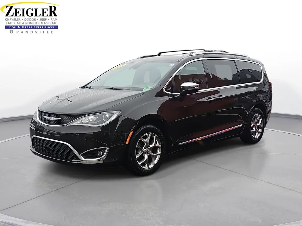 2018 Chrysler Pacifica Limited for sale in Grandville, MI