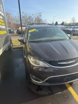 Photos of 2018 Chrysler Pacifica Limited for sale in Grandville, MI at Zeigler Chrysler Dodge Jeep Ram of Grandville