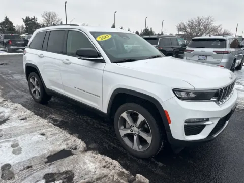 White 2023 Jeep Grand Cherokee Limited for sale in Grandville, MI