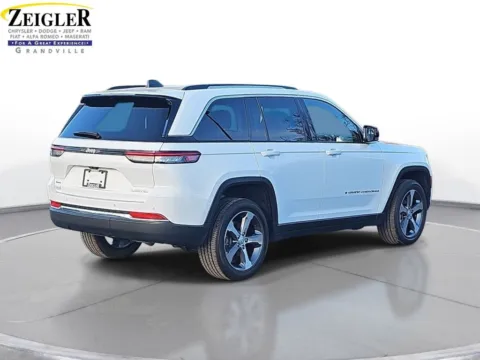 More photos of 2023 Jeep Grand Cherokee Limited at Zeigler Chrysler Dodge Jeep Ram of Grandville, MI