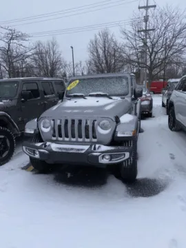 More photos of 2018 Jeep Wrangler Unlimited Sahara at Zeigler Chrysler Dodge Jeep Ram of Grandville, MI