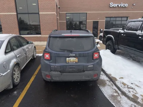 More photos of 2022 Jeep Renegade Latitude at Zeigler Chrysler Dodge Jeep Ram of Grandville, MI