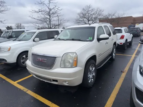 Photos of 2011 GMC Yukon Denali for sale in Grandville, MI at Zeigler Chrysler Dodge Jeep Ram of Grandville