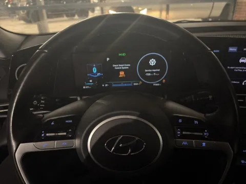 More photos of 2022 Hyundai Elantra SEL at Zeigler Chrysler Dodge Jeep Ram of Grandville, MI
