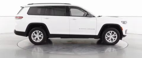 Another view of 2023 Jeep Grand Cherokee Limited for sale in Grandville, MI at Zeigler Chrysler Dodge Jeep Ram of Grandville