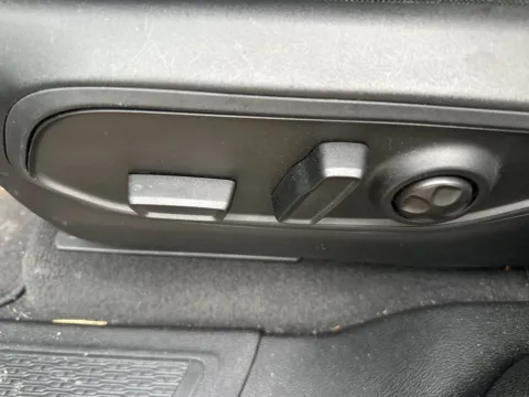 More photos of 2022 Jeep Grand Cherokee L Limited at Zeigler Chrysler Dodge Jeep Ram of Grandville, MI