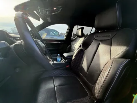 More photos of 2022 Jeep Grand Cherokee L Summit at Zeigler Chrysler Dodge Jeep Ram of Grandville, MI