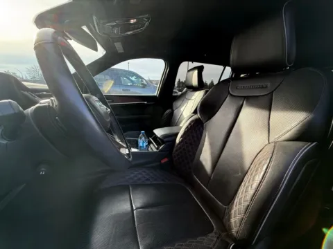 More photos of 2022 Jeep Grand Cherokee L Summit at Zeigler Chrysler Dodge Jeep Ram of Grandville, MI