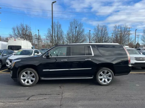 Another view of 2018 Cadillac Escalade ESV Premium for sale in Grandville, MI at Zeigler Chrysler Dodge Jeep Ram of Grandville