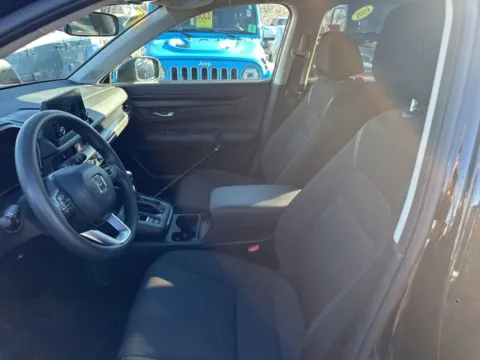 More photos of 2023 Honda CR-V EX at Zeigler Chrysler Dodge Jeep Ram of Grandville, MI