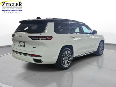 More photos of 2021 Jeep Grand Cherokee L Summit at Zeigler Chrysler Dodge Jeep Ram of Grandville, MI