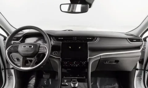 Photos of 2023 Jeep Grand Cherokee L Limited for sale in Grandville, MI at Zeigler Chrysler Dodge Jeep Ram of Grandville