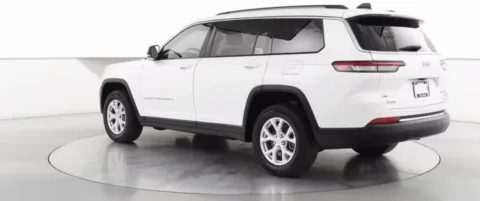 More photos of 2023 Jeep Grand Cherokee L Limited at Zeigler Chrysler Dodge Jeep Ram of Grandville, MI