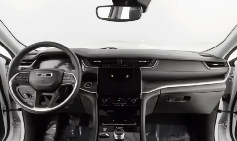 Photos of 2023 Jeep Grand Cherokee L Limited for sale in Grandville, MI at Zeigler Chrysler Dodge Jeep Ram of Grandville