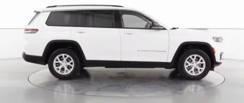 Another view of 2023 Jeep Grand Cherokee L Limited for sale in Grandville, MI at Zeigler Chrysler Dodge Jeep Ram of Grandville