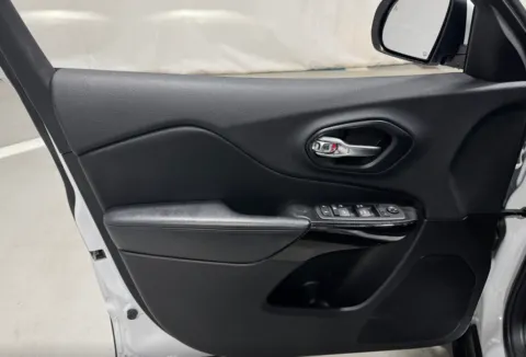 Another view of 2019 Jeep Cherokee Altitude for sale in Grandville, MI at Zeigler Chrysler Dodge Jeep Ram of Grandville