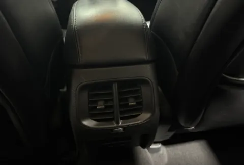 More photos of 2019 Jeep Cherokee Altitude at Zeigler Chrysler Dodge Jeep Ram of Grandville, MI