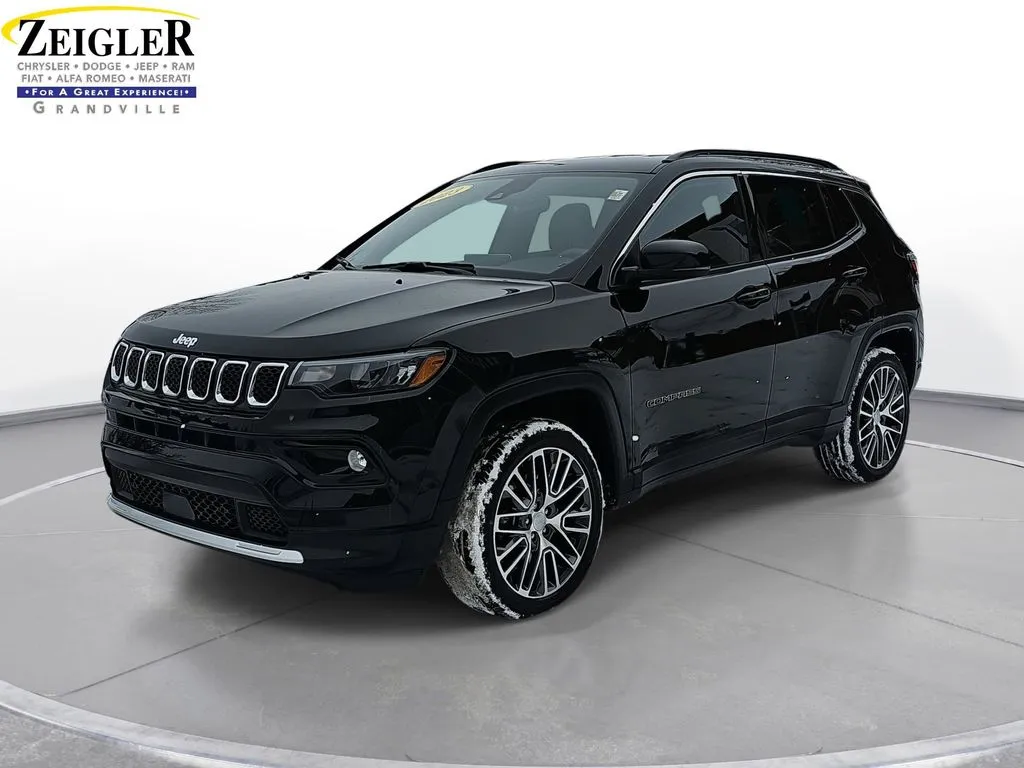Black 2023 Jeep Compass Limited for sale in Grandville, MI