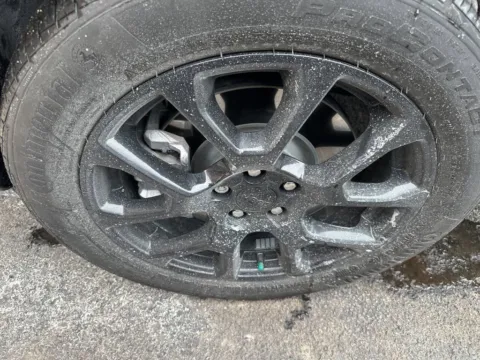 More photos of 2023 Jeep Compass Altitude at Zeigler Chrysler Dodge Jeep Ram of Grandville, MI