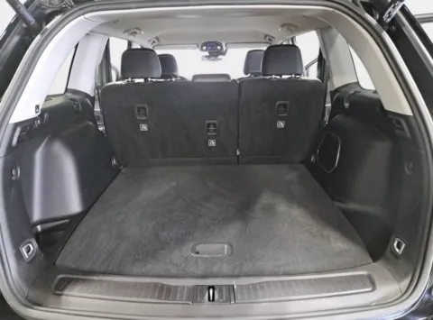 More photos of 2023 Jeep Grand Cherokee L Limited at Zeigler Chrysler Dodge Jeep Ram of Grandville, MI